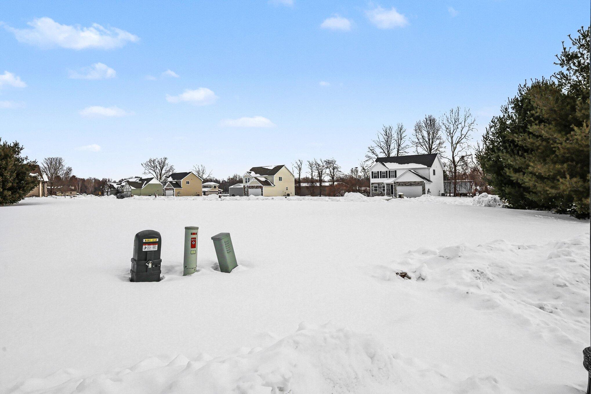 573 Wittenberg Path St. Joseph, MI 49085 - Photo 11 of 30 005_file_8968