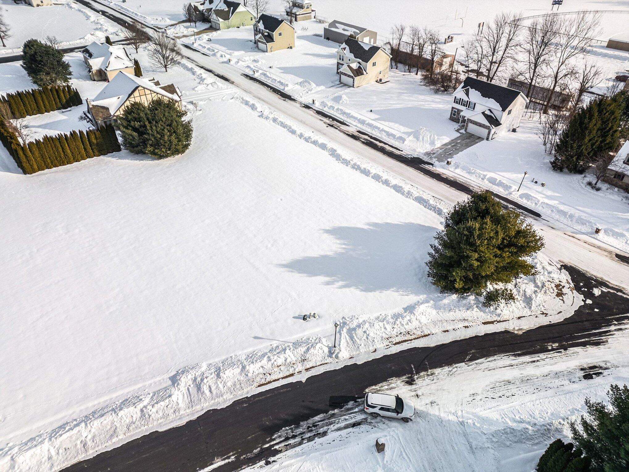 573 Wittenberg Path St. Joseph, MI 49085 - Photo 14 of 30 008_file_3520