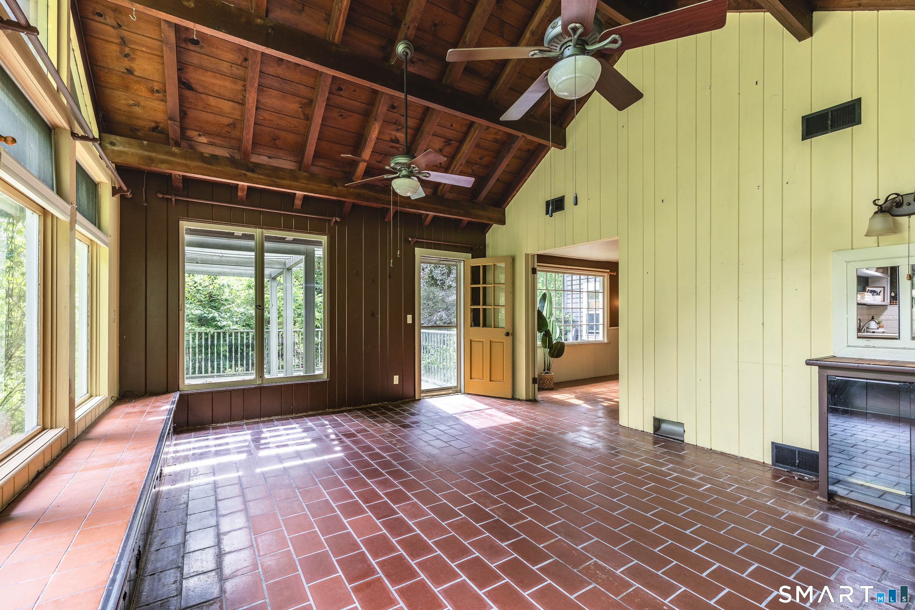 92 Walnut Tree Hill Road Newtown, CT 06482 - Photo 14 of 38