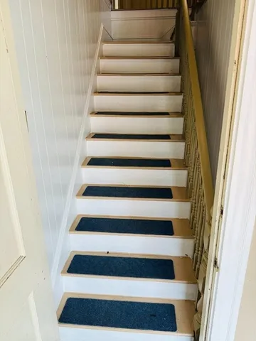 $3,200 | 10 Kenwood Terrace, Unit 2, Lynn, MA 01902