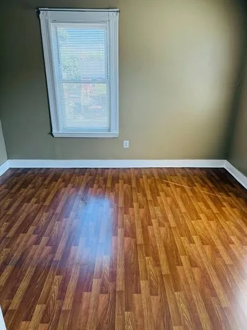 $3,200 | 10 Kenwood Terrace, Unit 2, Lynn, MA 01902