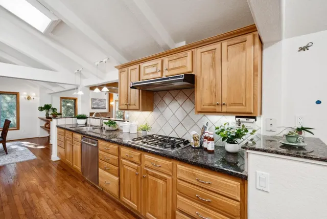 $1,599,000 | 21386 Sunnyside Road, Los Gatos, CA 95033