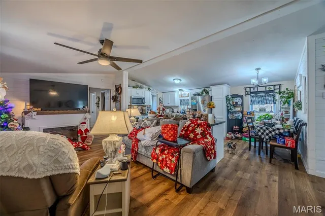 $189,900 | 23522 County Road 5-800M, Lebanon, MO 65536