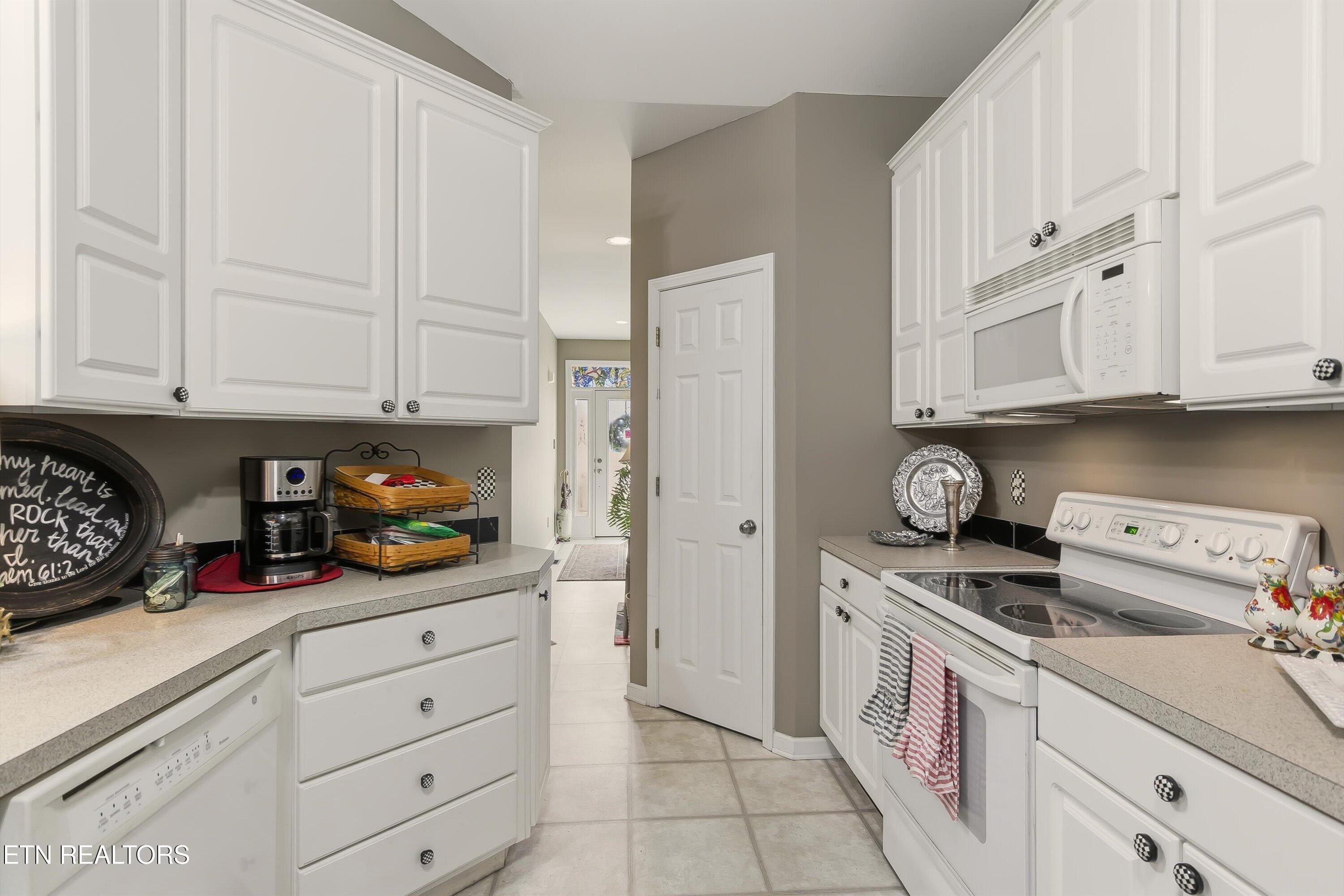 158 Sunset View Loop Maryville, TN 37801 - Photo 10 of 30 11-158 Sunset View Loop-11