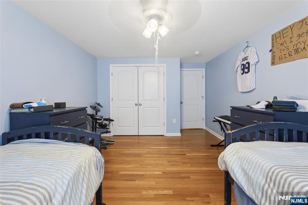 135 Rector Court Bergenfield, NJ 07621 - Photo 33 of 34