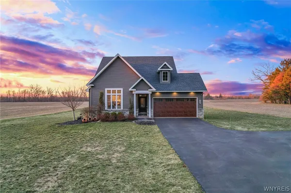 $599,900 | 2181 Woodard Road, Elma, NY 14059