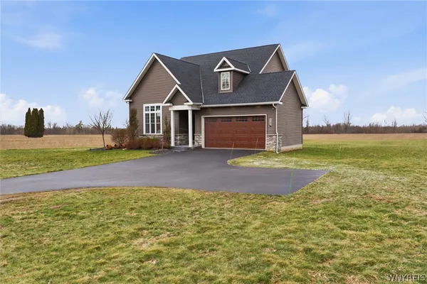 $599,900 | 2181 Woodard Road, Elma, NY 14059