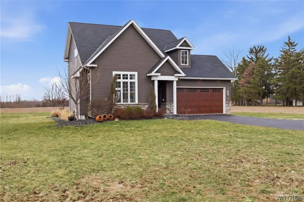 $599,900 | 2181 Woodard Road, Elma, NY 14059