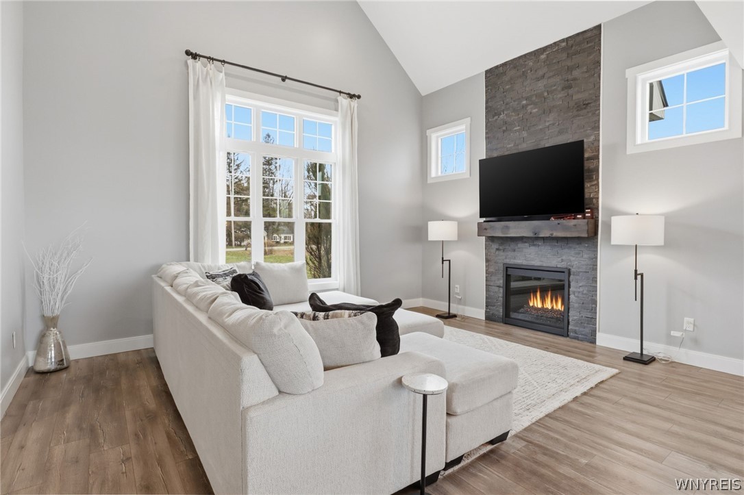 2181 Woodard Road Elma, NY 14059 - Photo 7 of 50 Living room