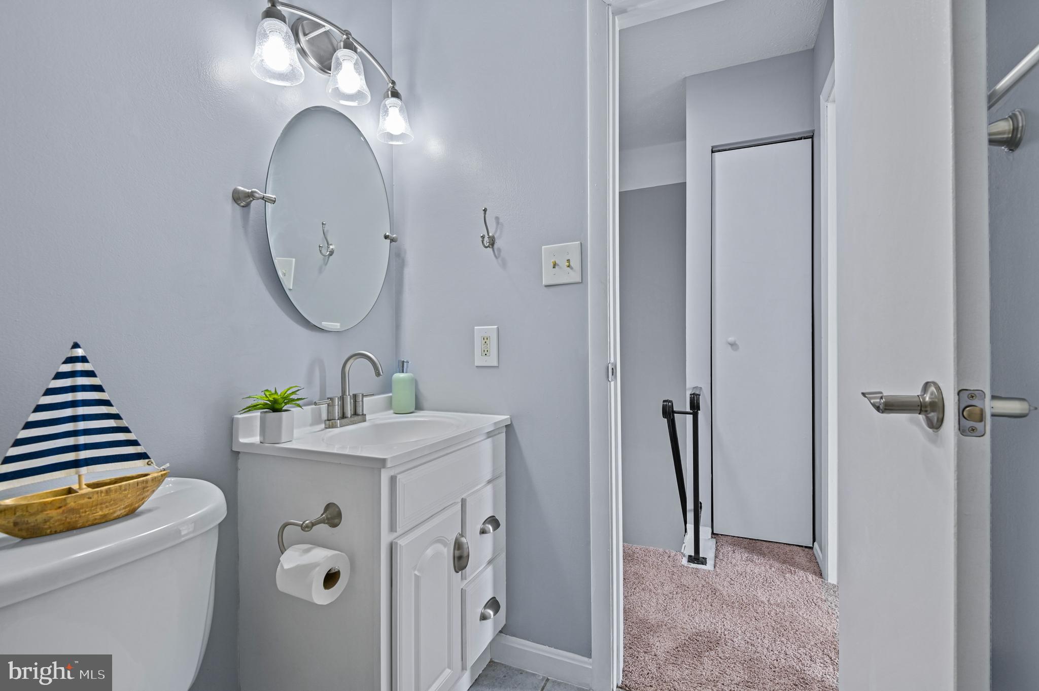 422 Kosoak Road Baltimore, MD 21220 - Photo 20 of 37 Upper Level Bathroom