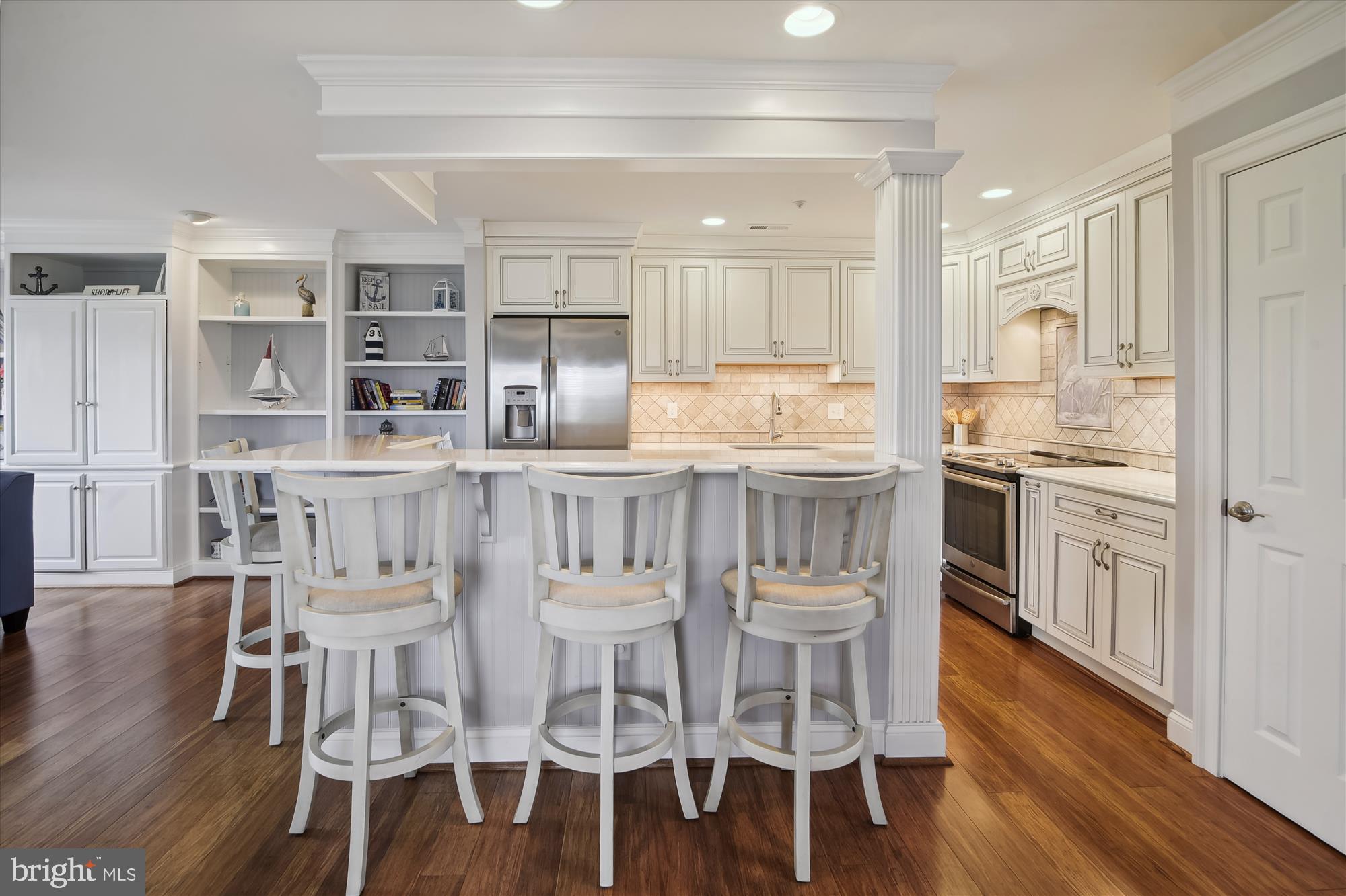 907 Auckland Way Chester, MD 21619 - Photo 7 of 60 Breakfast bar