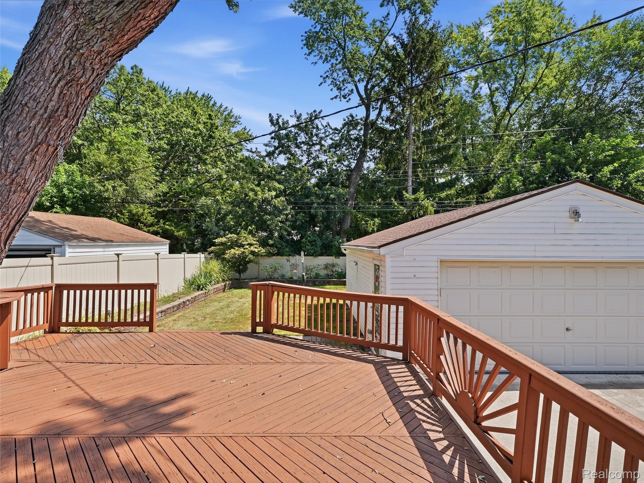 2806 Oliver Road Royal Oak, MI 48073 - Photo 32 of 51 42-DSC03369.jpg