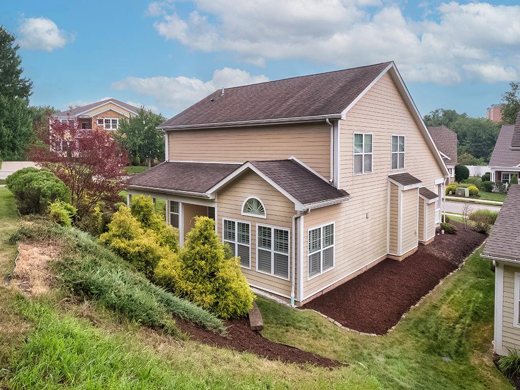 235 Berkeley Way Monroeville, PA 15146 - Photo 2 of 29