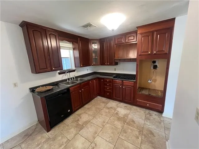 $2,300 | 1329 Chickasaw Avenue, Metairie, LA 70005