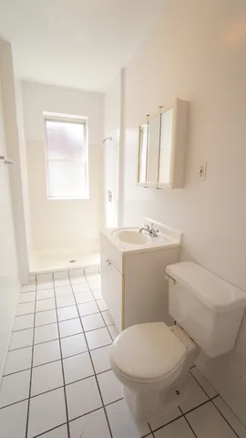 $1,650 | 3008 North Whipple Street, Unit 2, Chicago, IL 60618