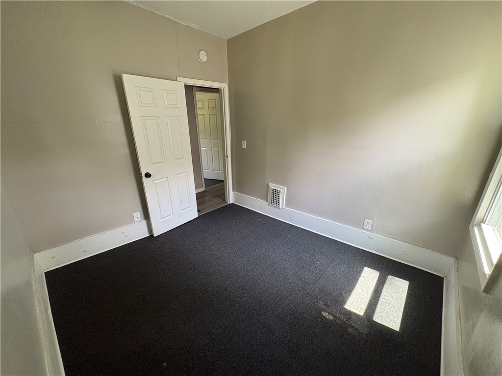 15 Home Place Rochester, NY 14611 - Photo 18 of 36