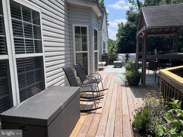 $750,000 | 39 River Ridge Lane, Fredericksburg, VA 22406