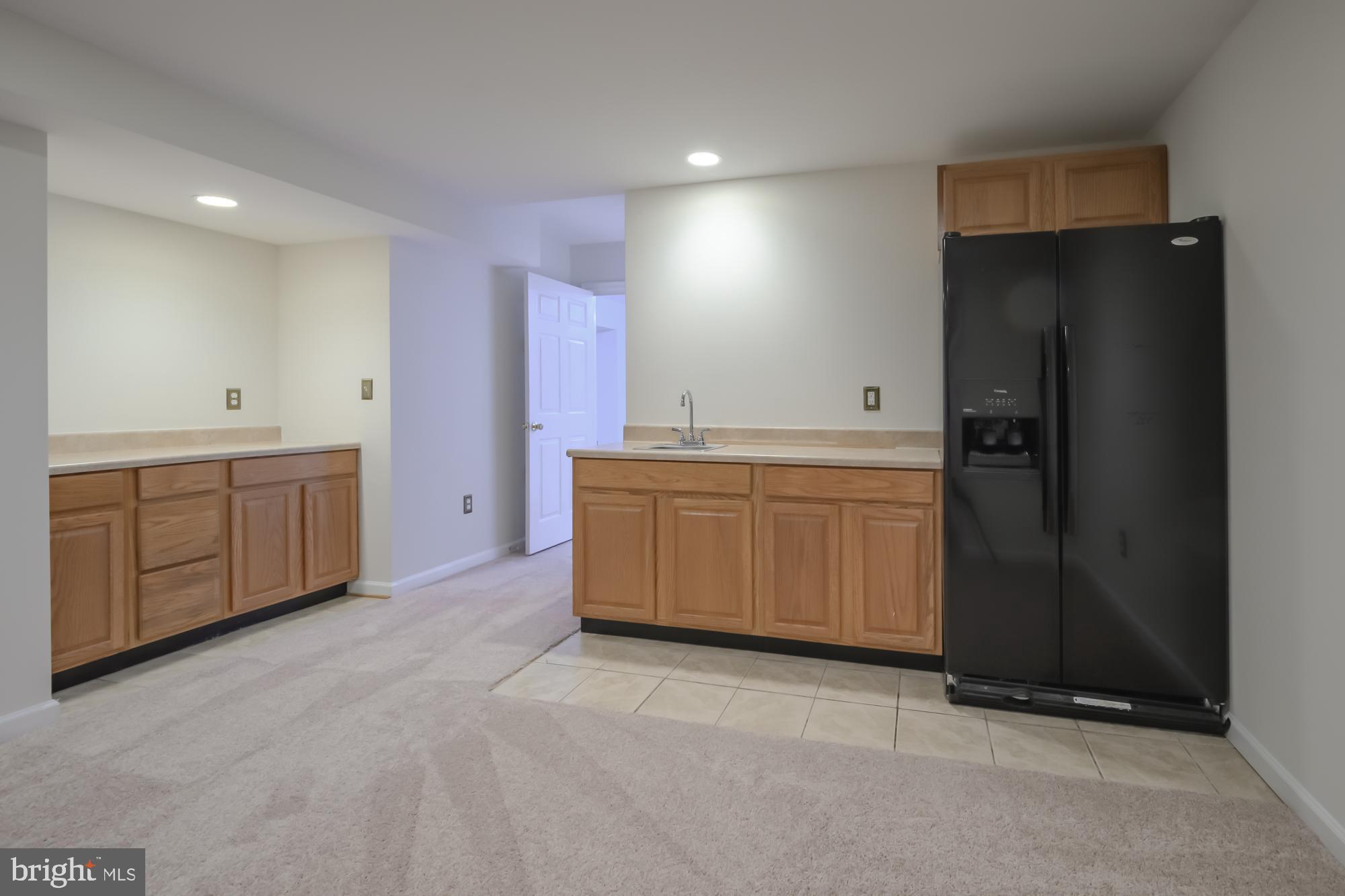 39 River Ridge Lane Fredericksburg, VA 22406 - Photo 59 of 94 Lower Level kitchenette.