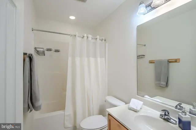 $750,000 | 39 River Ridge Lane, Fredericksburg, VA 22406