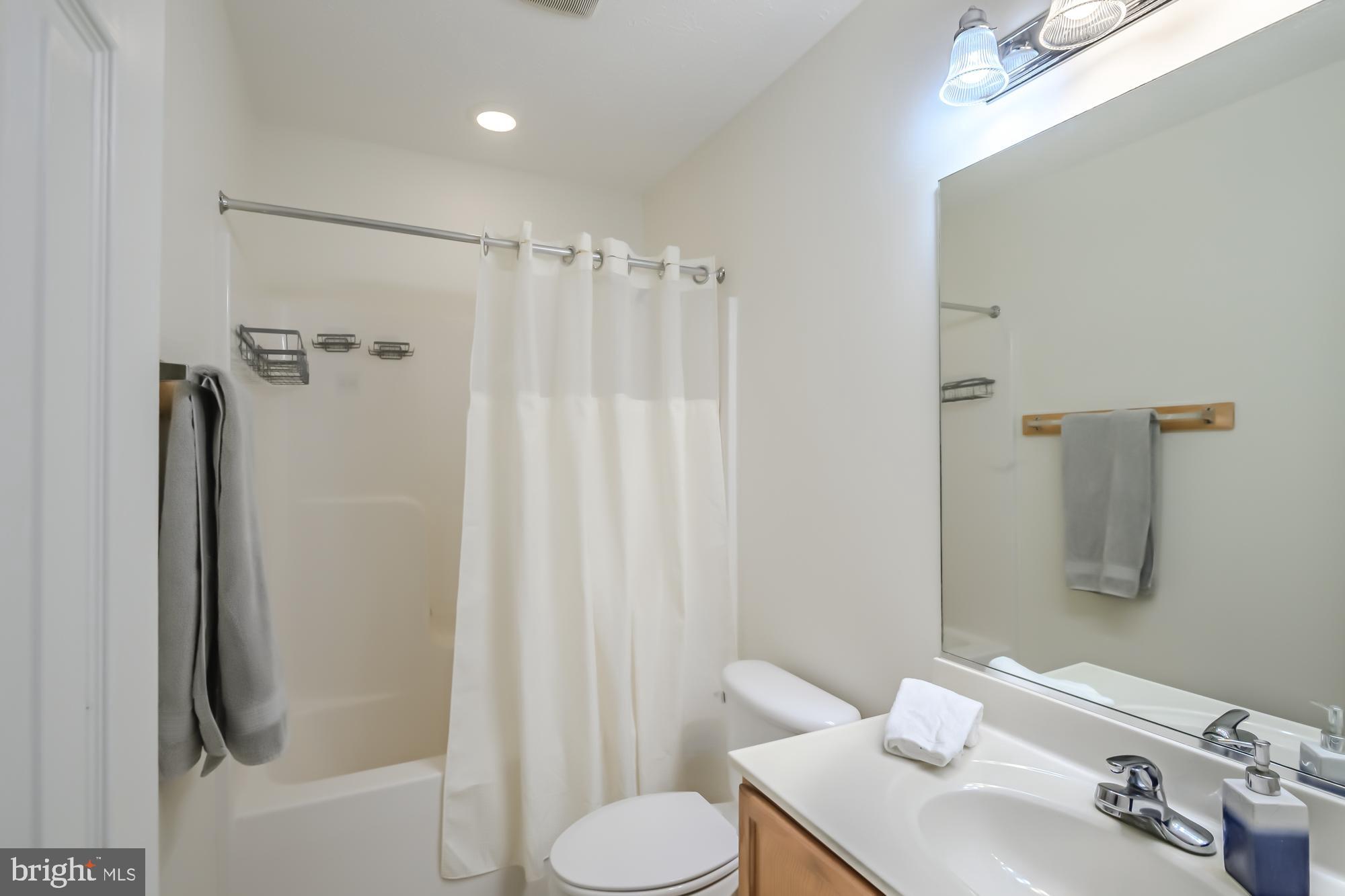 39 River Ridge Lane Fredericksburg, VA 22406 - Photo 71 of 94 4th Bathroom.