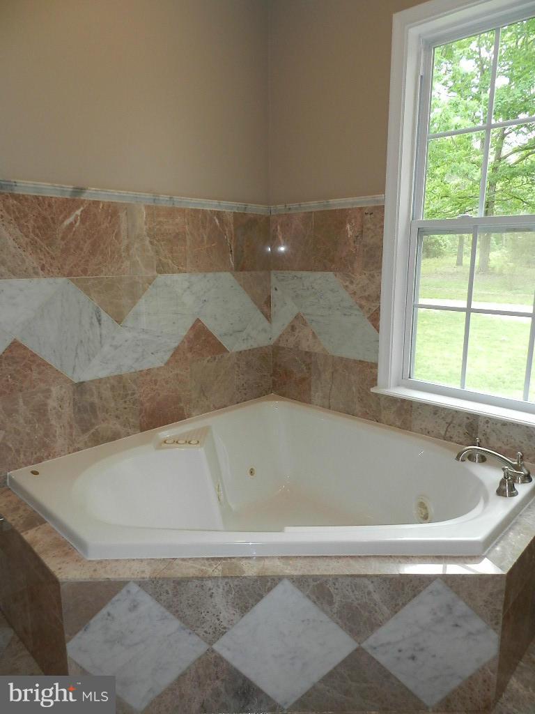 62 Marsh Road Fredericksburg, VA 22406 - Photo 20 of 30 Bath