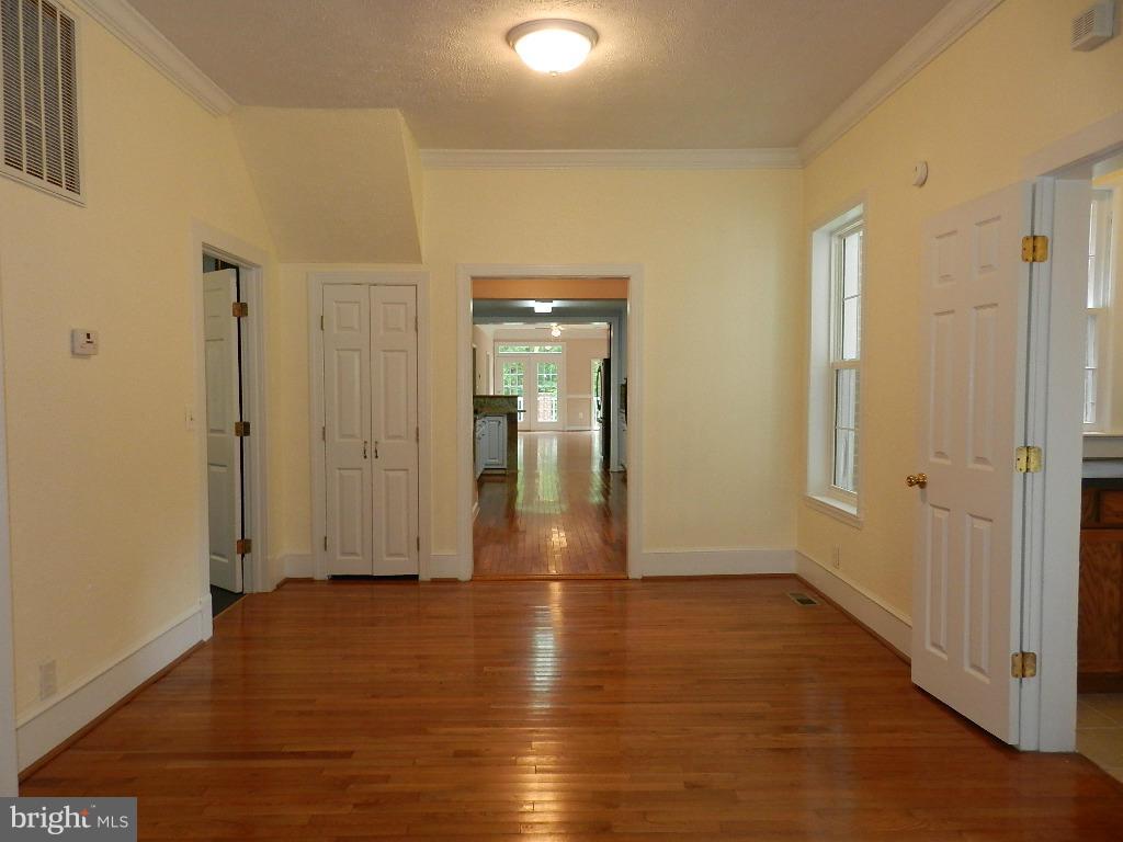 62 Marsh Road Fredericksburg, VA 22406 - Photo 4 of 30 Dining Room