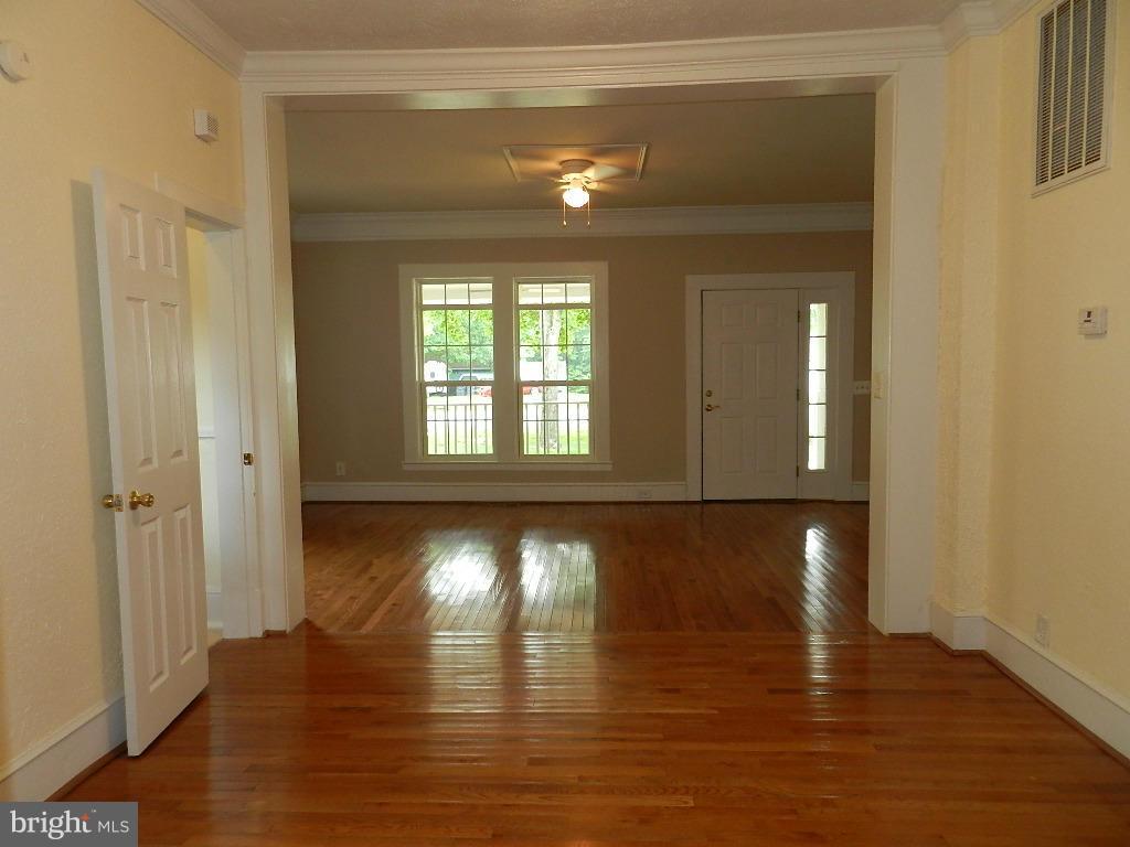 62 Marsh Road Fredericksburg, VA 22406 - Photo 8 of 30 Dining Room