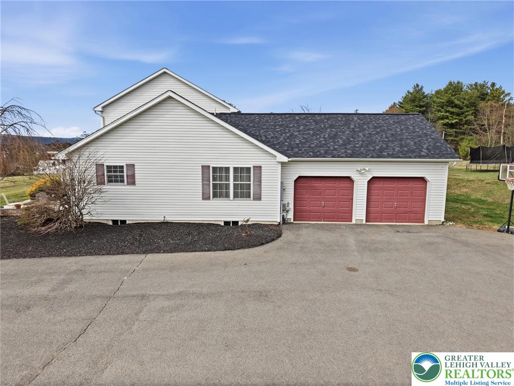 8285 Poho Poco Drive Kunkletown, PA 18058 - Photo 17 of 81