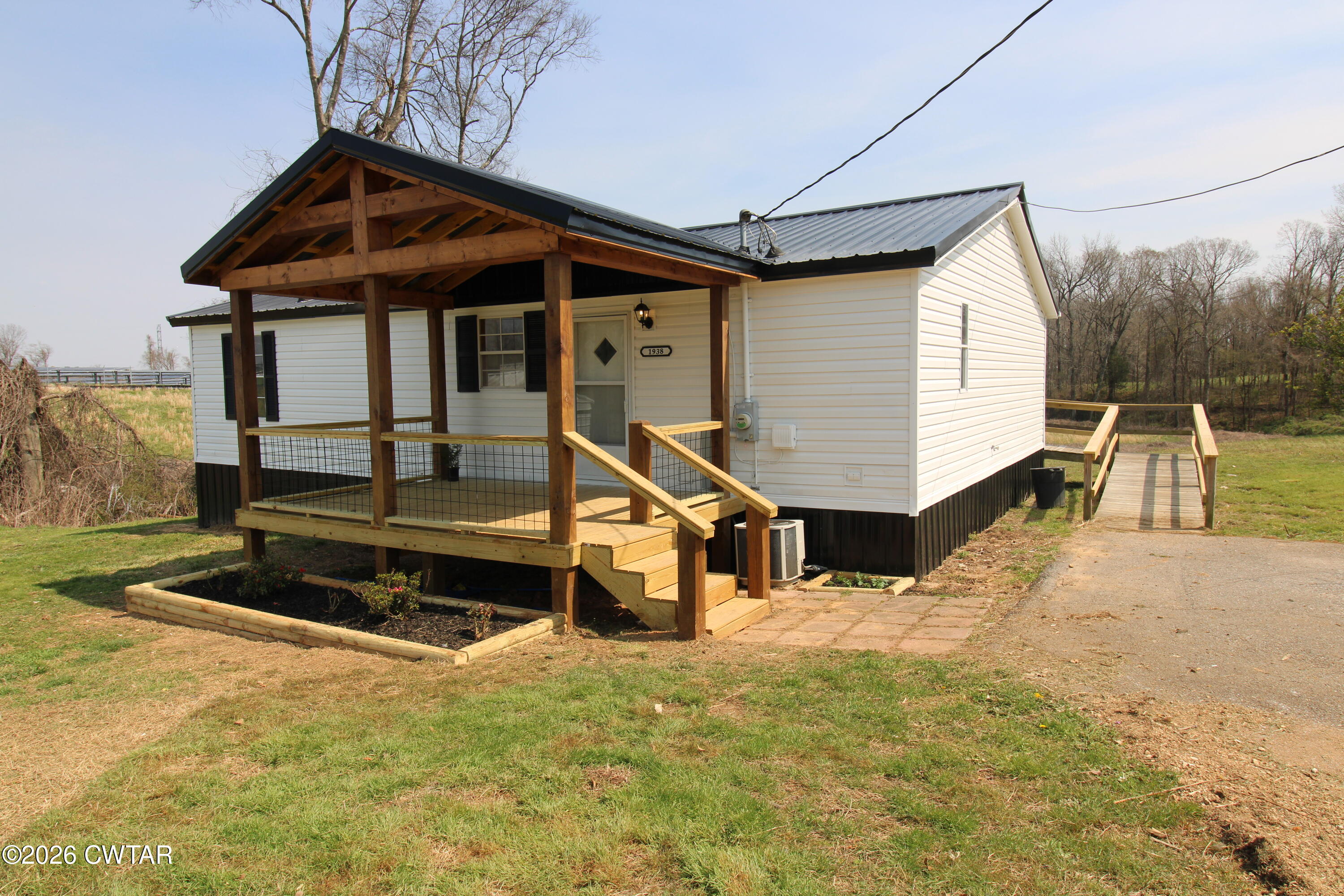 1938 Timberlake-Wildersville Road Lexington, TN 38351 - Photo 15 of 16 IMG_3345