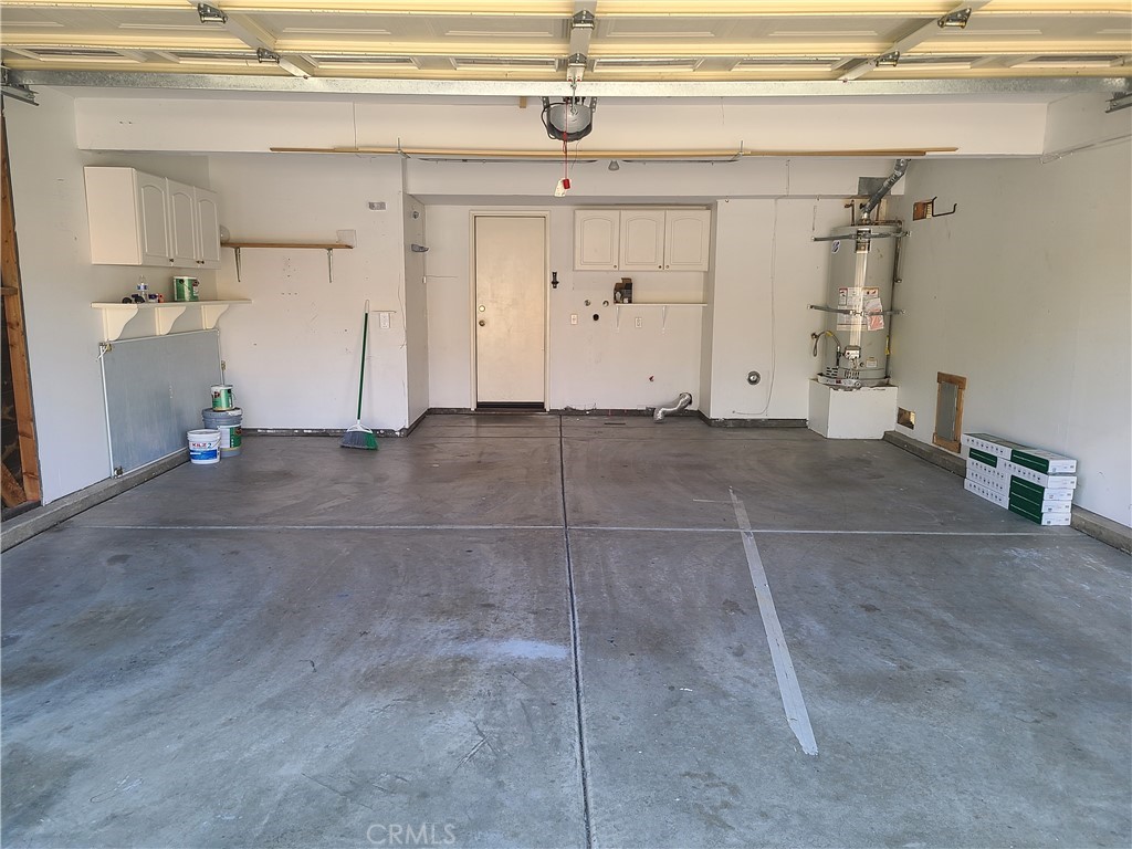 31975 Corte Algete Temecula, CA 92592 - Photo 14 of 15 a view of a garage