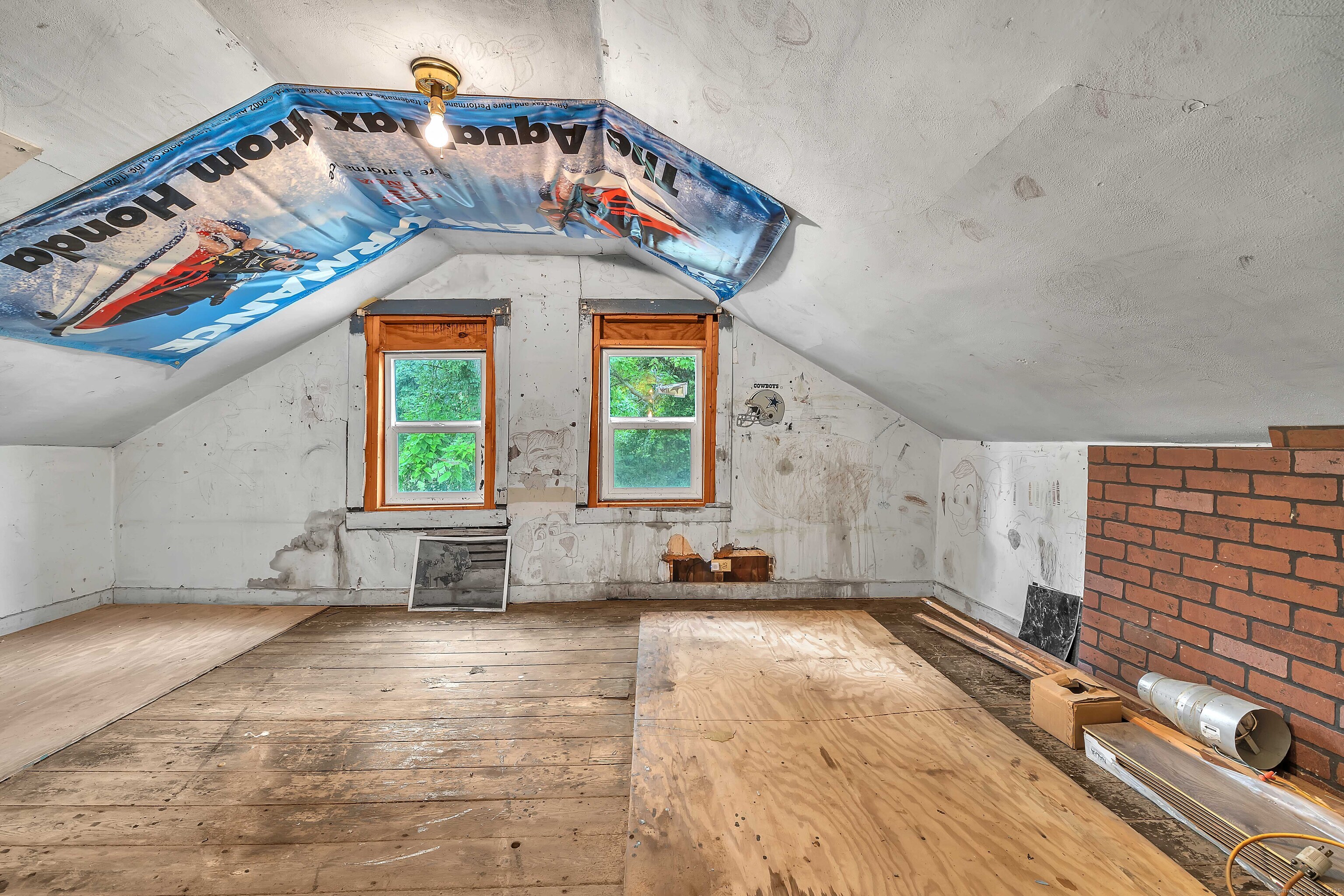 398 Boston Post Road Waterford, CT 06385 - Photo 38 of 40 a living room with a couch and a table