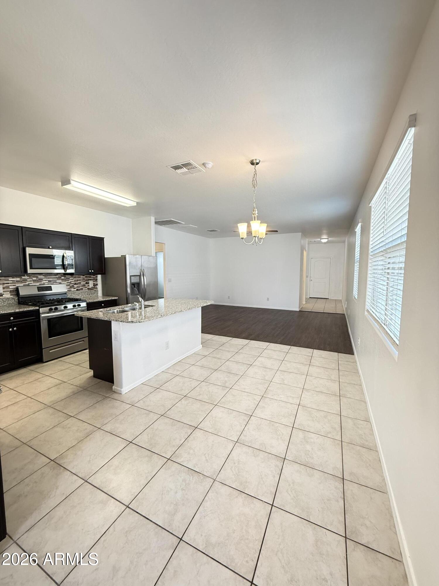 30968 West Picadilly Road Buckeye, AZ 85396 - Photo 12 of 35 IMG_1404
