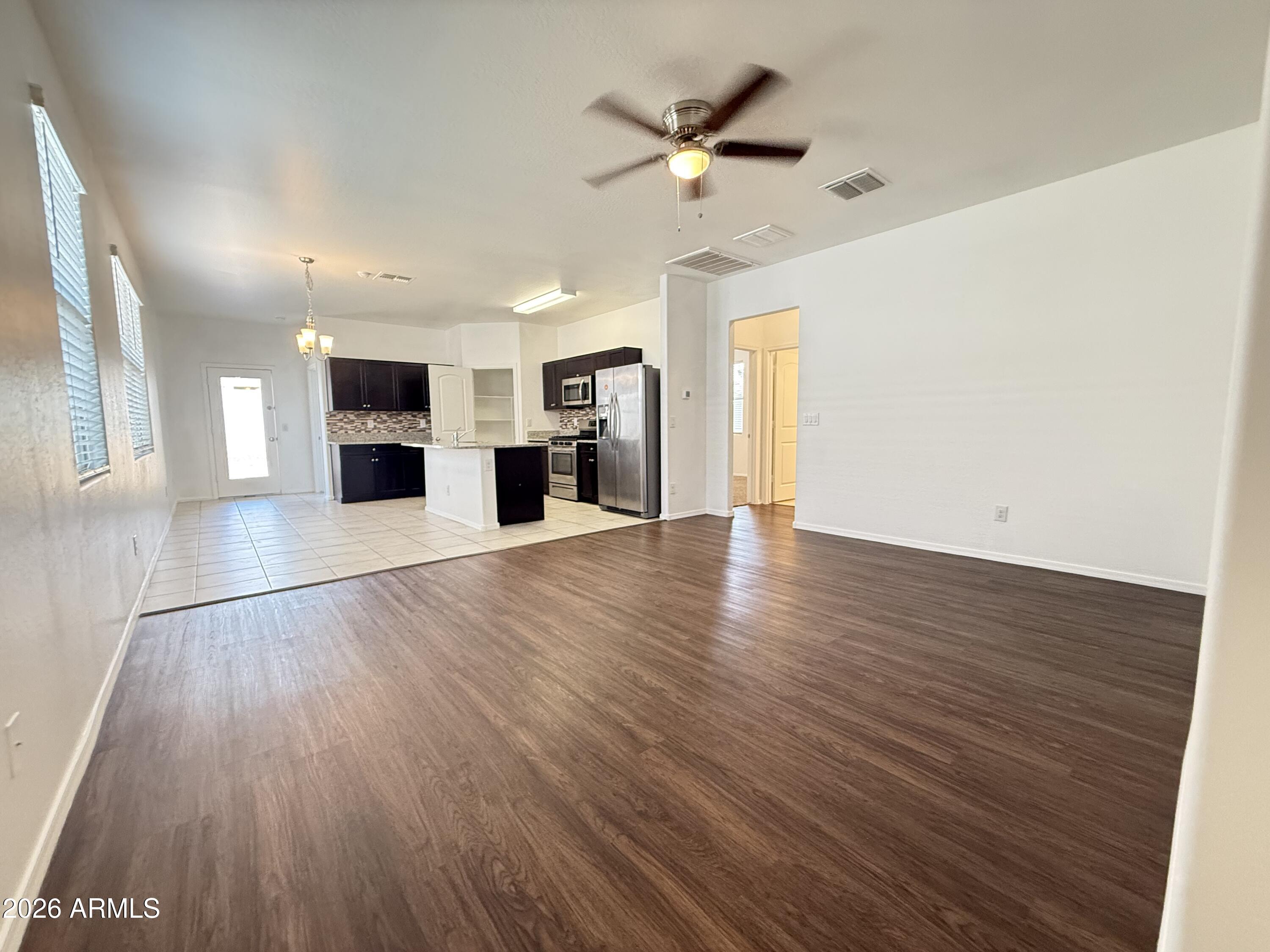 30968 West Picadilly Road Buckeye, AZ 85396 - Photo 9 of 35 IMG_1401