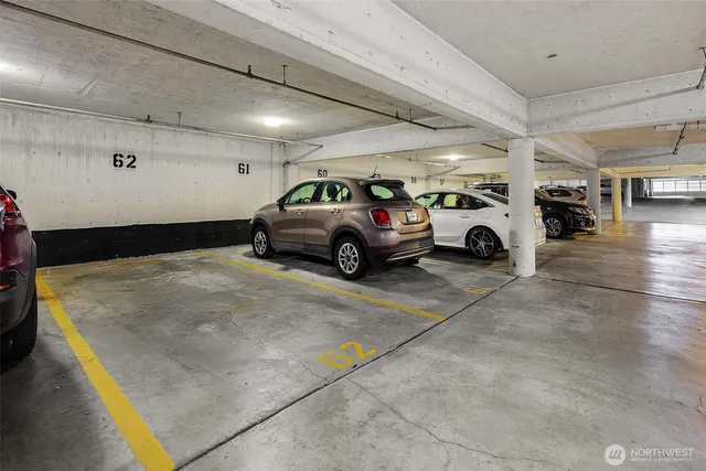 $285,000 | 5818 Northeast 70th Street, Unit A312, Seattle, WA 98115