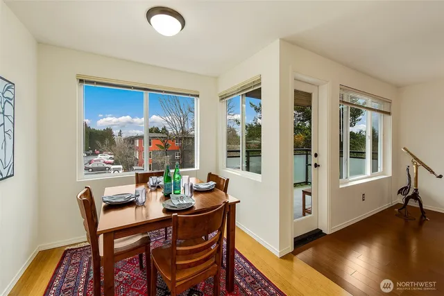 $285,000 | 5818 Northeast 70th Street, Unit A312, Seattle, WA 98115