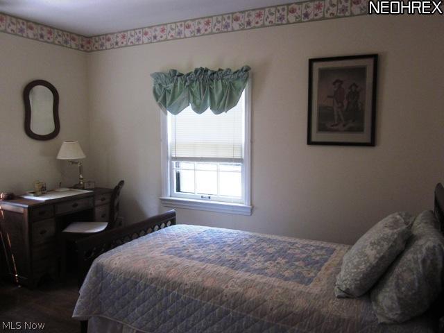 2461 Traymore Road Cleveland, OH 44118 - Photo 11 of 13 Bedroom 3 with hardwood floors.
