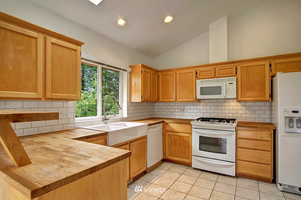 14236 Southeast 188 Way Renton, WA 98058 - Photo 6 of 18