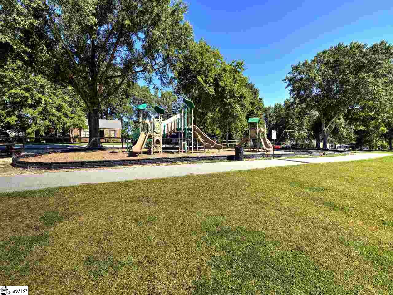 106 Clearfield Road Greenville, SC 29607 - Photo 34 of 36