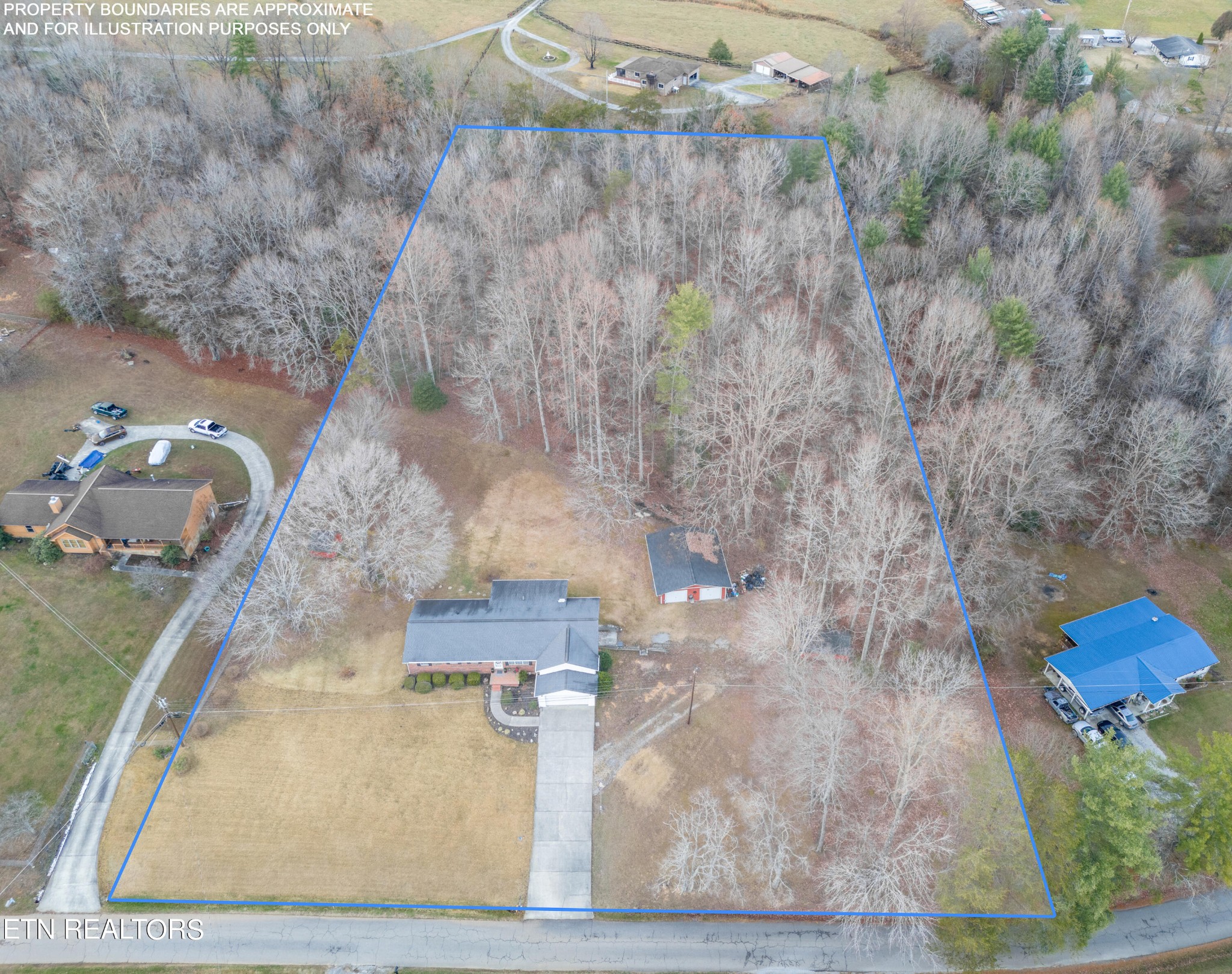 264 Ray Cross Road Harriman, TN 37748 - Photo 2 of 36