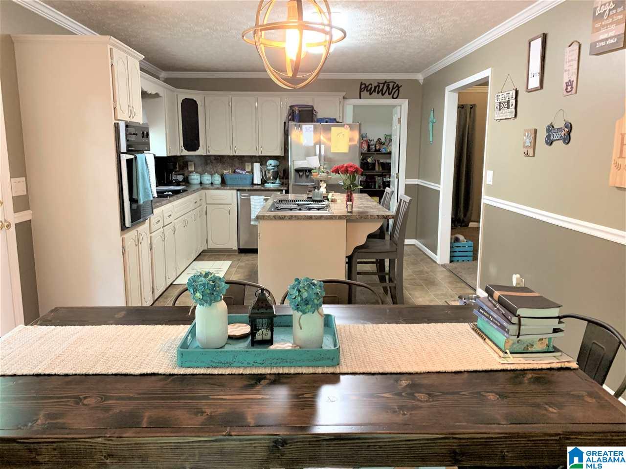 225 Fernway Road Anniston, AL 36207 - Photo 11 of 35