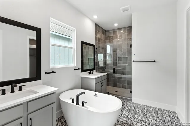 $539,990 | 1637 Saddleback Run, New Braunfels, TX 78130