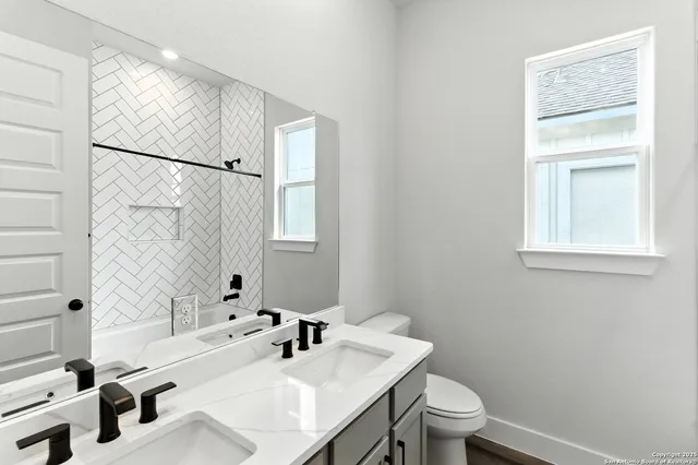 $539,990 | 1637 Saddleback Run, New Braunfels, TX 78130