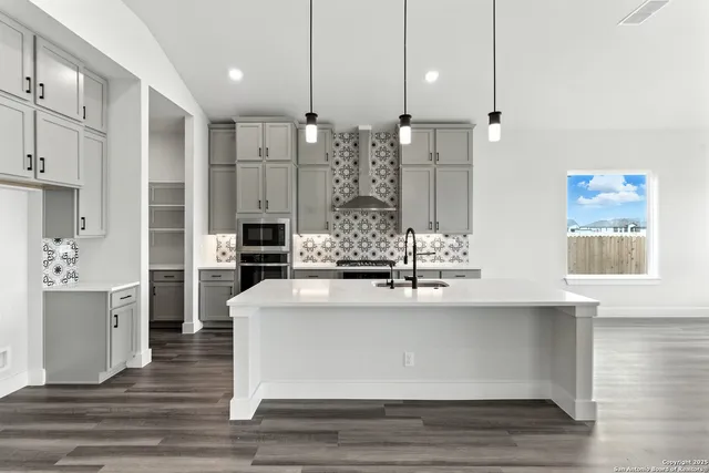 $539,990 | 1637 Saddleback Run, New Braunfels, TX 78130