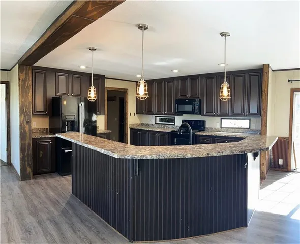 $198,500 | 285 Walnut Street, Deerfield, MO 64741