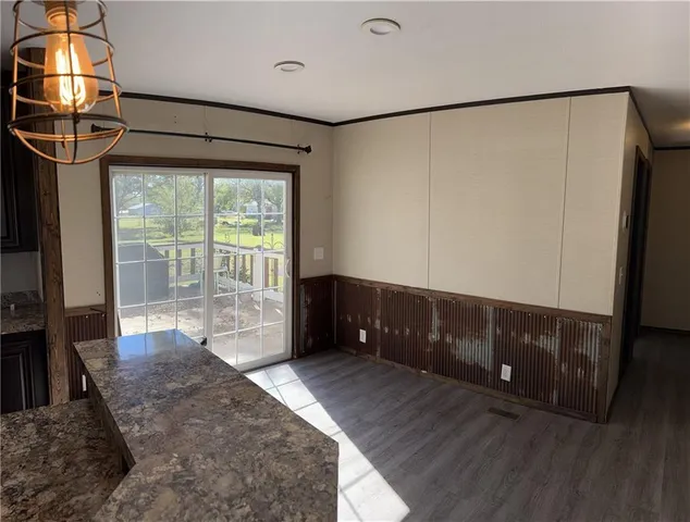 $198,500 | 285 Walnut Street, Deerfield, MO 64741