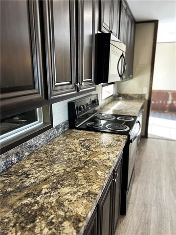 $198,500 | 285 Walnut Street, Deerfield, MO 64741