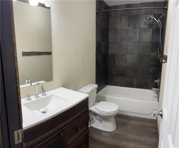 $198,500 | 285 Walnut Street, Deerfield, MO 64741