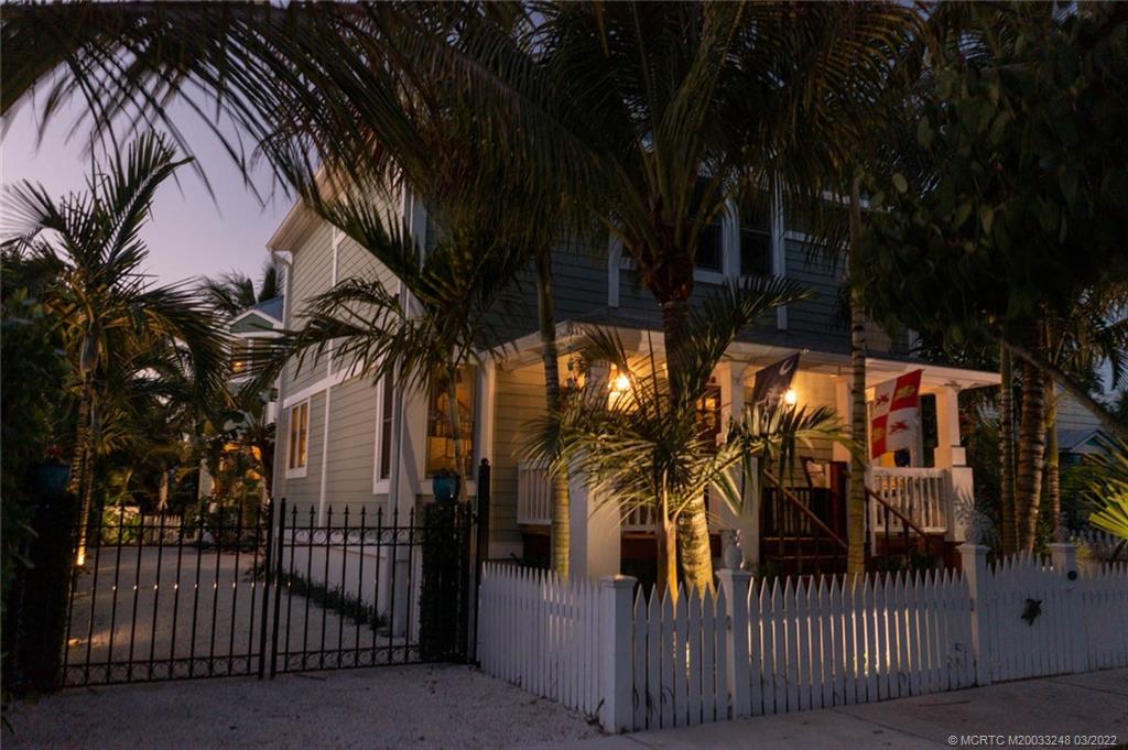 9172 Southeast Apollo Street Hobe Sound, FL 33455 - Photo 10 of 20