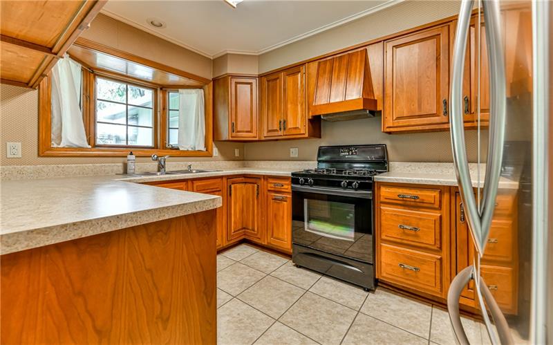 3940 Bakerstown Road Gibsonia, PA 15044 - Photo 9 of 25 Gallery Image 9