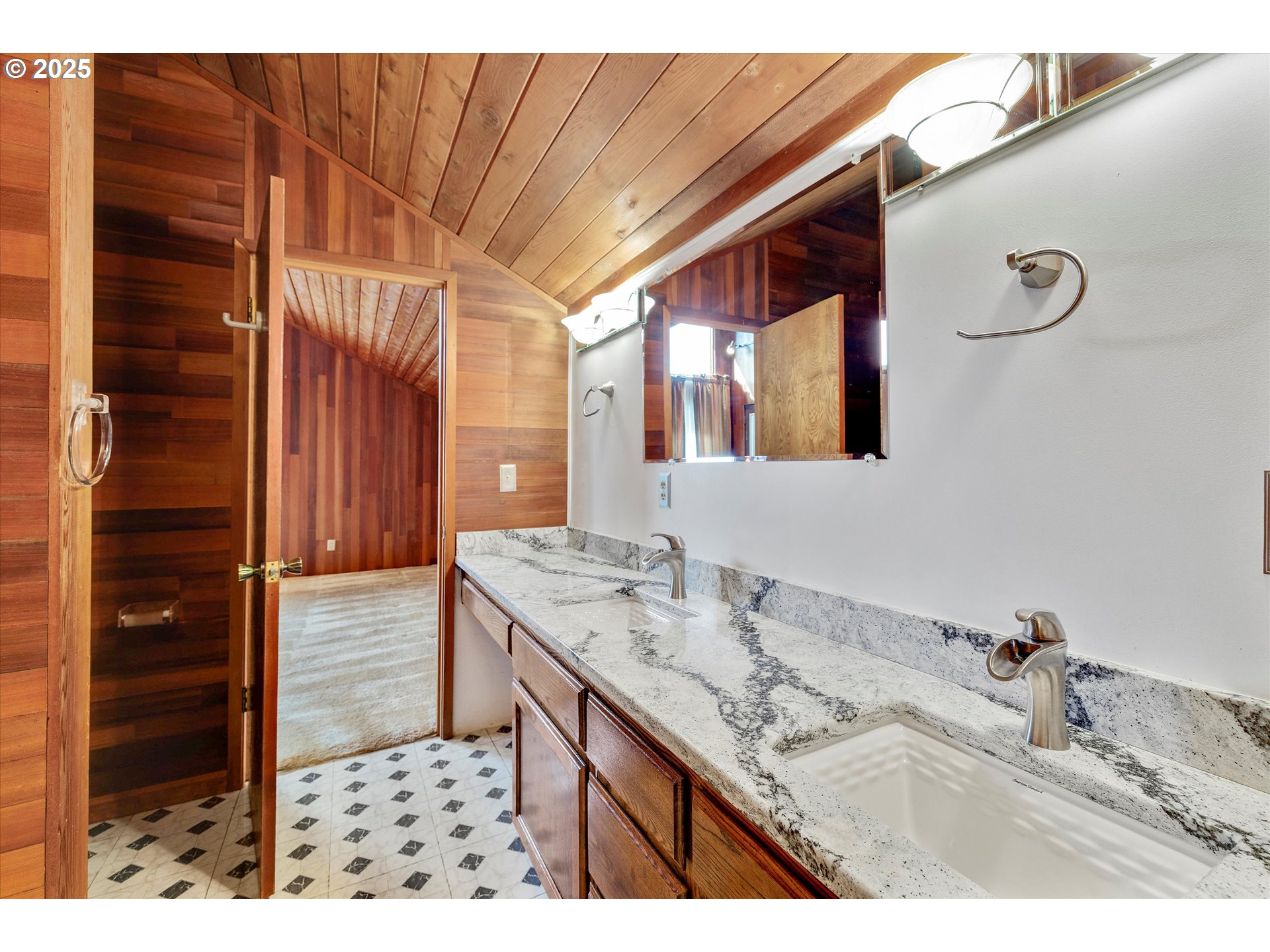 25164 South Springwater Road Estacada, OR 97023 - Photo 13 of 43 a bathroom with a sink a vanity and a mirror